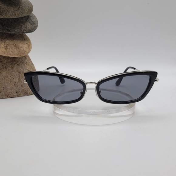 Sophie - Picture 2 of 5